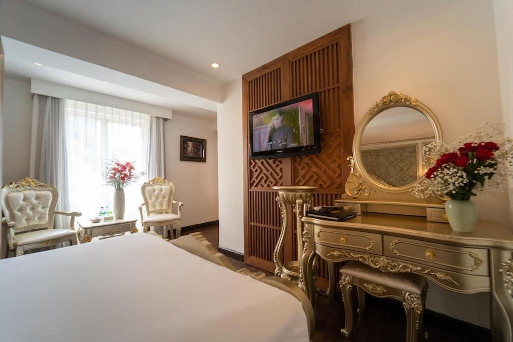 The White Hotel 8A Thai Van Lung Ho Chi Minh-Byen Eksteriør billede