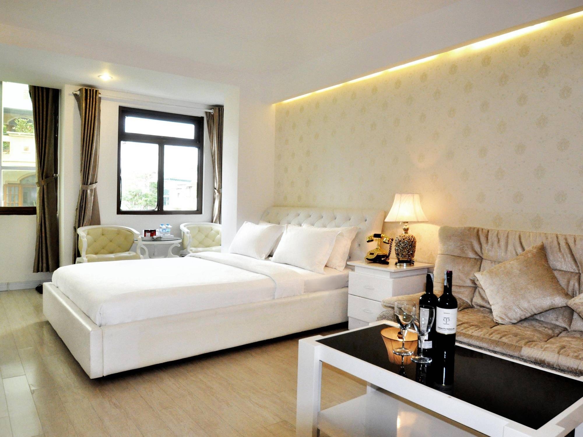 The White Hotel 8A Thai Van Lung Ho Chi Minh-Byen Eksteriør billede